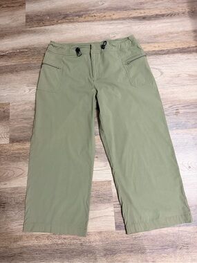 Danskin Olive Green Wide-Leg Cargo Pants with Drawcord